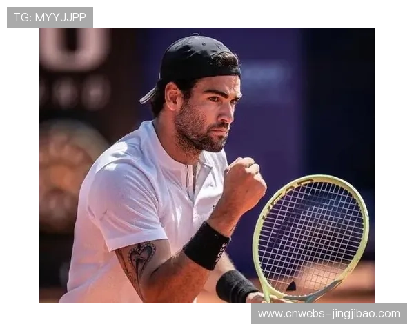 意大利队戴维斯杯三连冠，贝雷蒂尼单打十连胜立头功