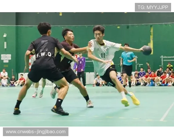 比赛策略至关重要:运动员试举重量选择体现团队战术智慧 比赛策略至关重要:运动员试举重量选择体现团队战术智慧